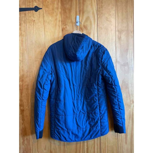 Size Large Men's Winter Jacket - Picture 4 of 4